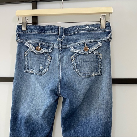 [27] Vintage Second Brand Low-Rise Flare Leg Distressed Ombre Blue Denim Jean - Picture 6 of 13